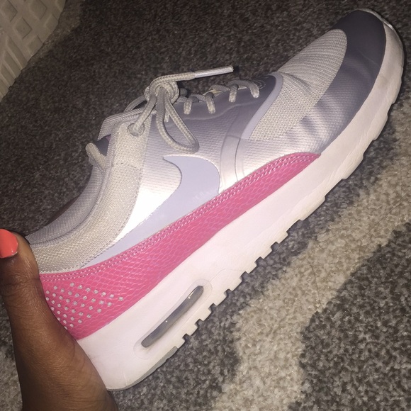 Nike women shoes - Picture 1 of 8